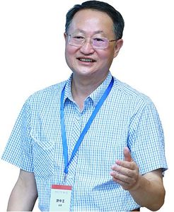 王中忱.jpg